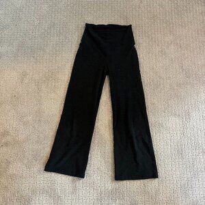 Beyond Yoga, Heather Black Straight Leg, Cropped Yoga Pants, Small